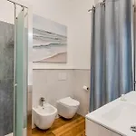 Golden Luxe - Modern Next The Appartamento Viareggio